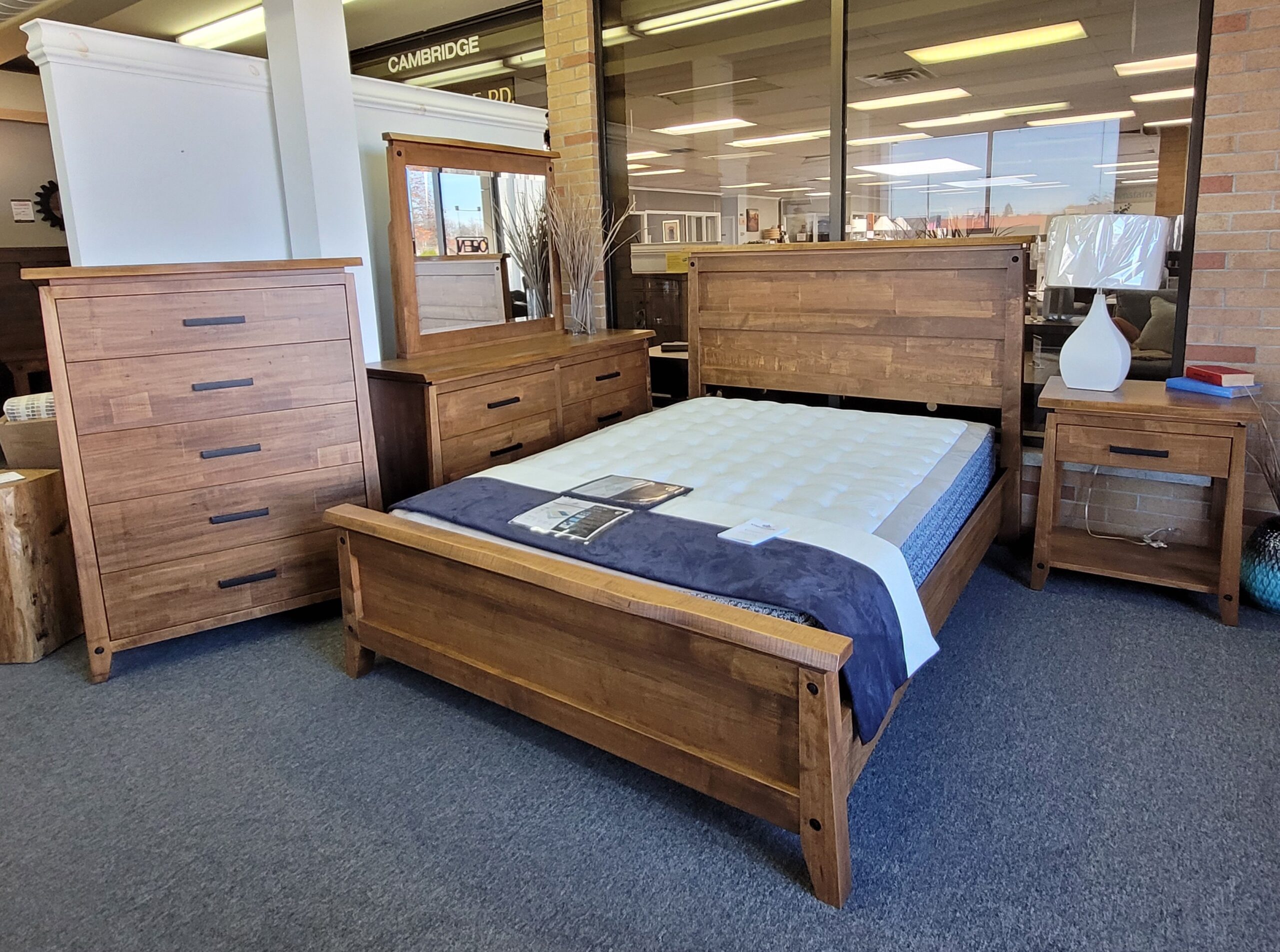 Pemberton Bedroom Set